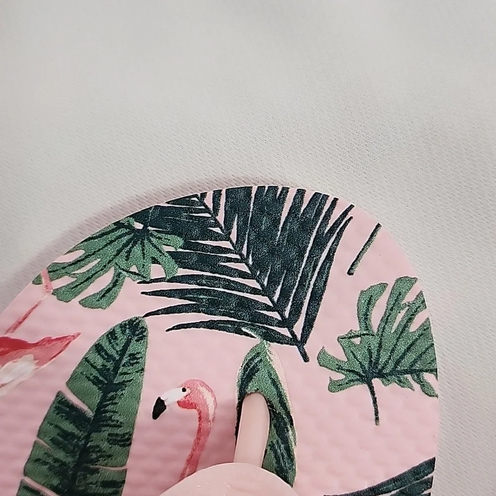 Old Navy Flip flops Size: 3-4